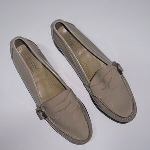 Weejuns’ Leather Loafers